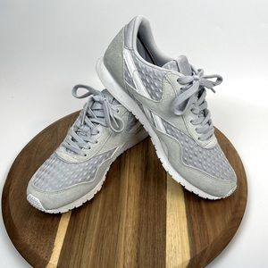 Reebok slim architect women’s sz 9 grey casual sneaker. Like new. One wear.